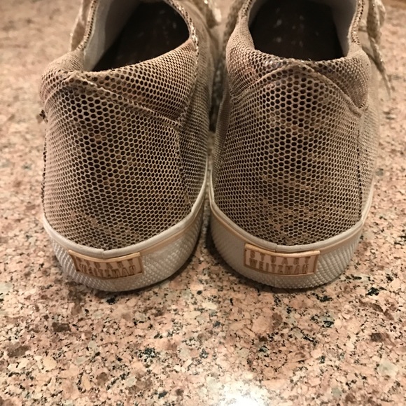 Stuart Weitzman shoes - Picture 3 of 5